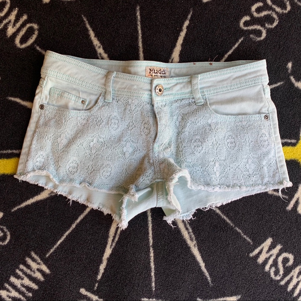 Mint shorts with lace detail